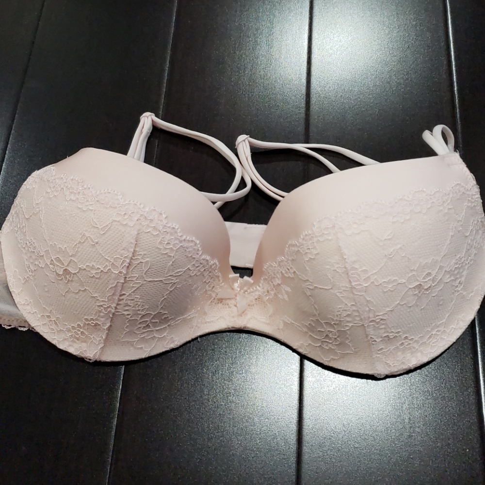 EUC Victoria Secret Push up Bra 34B